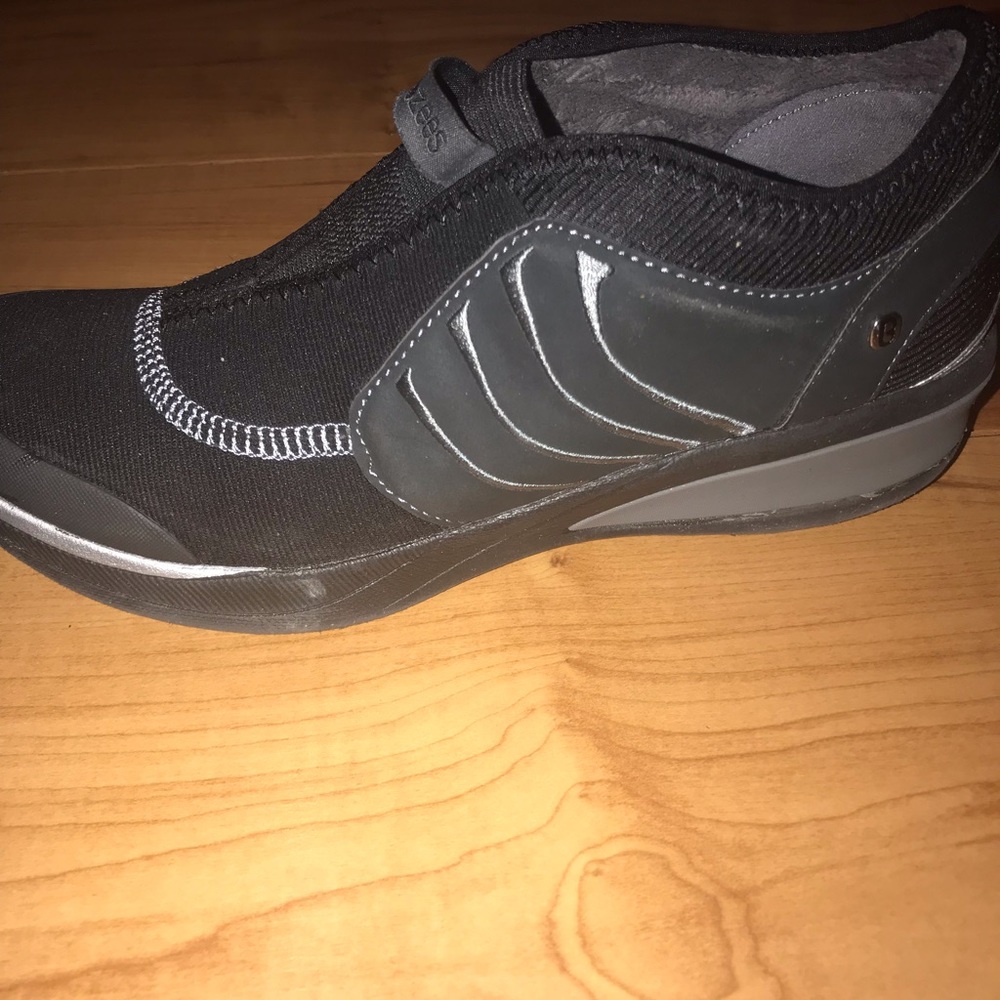 💖BZees Walkers💖